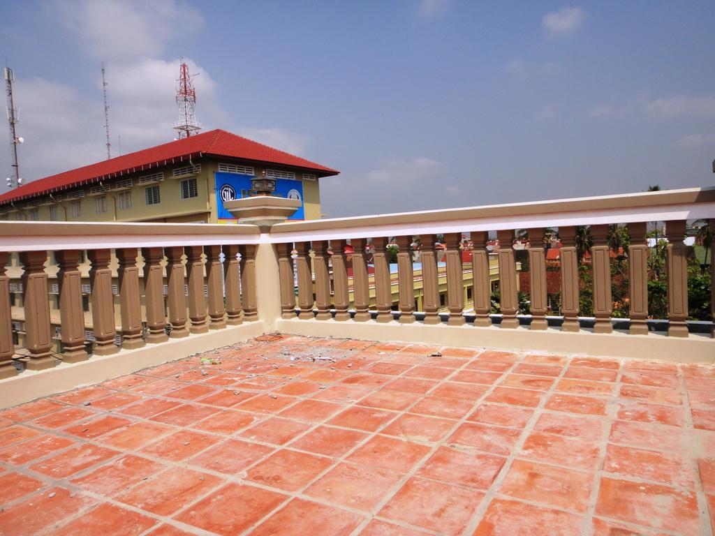 Borey Vatanac Guesthouse Kampot Luaran gambar