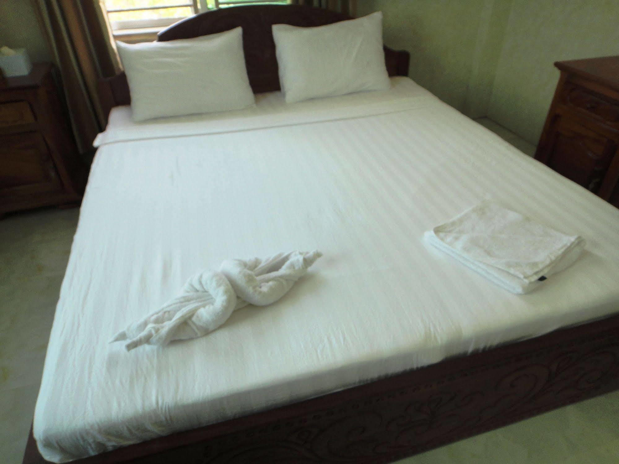 Borey Vatanac Guesthouse Kampot Luaran gambar