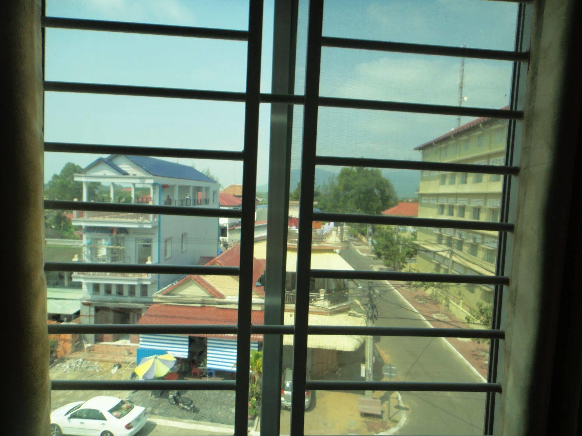 Borey Vatanac Guesthouse Kampot Luaran gambar